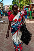 Street life around the Sri Meenakshi-Sundareshwarar Temple of Madurai. Tamil Nadu.  
